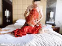 「肏死母狗骚逼」对话刺激顶级反差露脸女神！推特蜂腰桃子臀极品气质御姐【兔兔】VIP群福利，与老板3P爆肏大哥在笑她在尖叫（2）