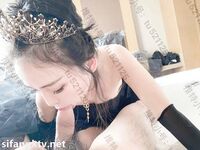 「肏死母狗骚逼」对话刺激顶级反差露脸女神！推特蜂腰桃子臀极品气质御姐【兔兔】VIP群福利，与老板3P爆肏大哥在笑她在尖叫（2）