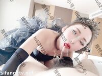 「肏死母狗骚逼」对话刺激顶级反差露脸女神！推特蜂腰桃子臀极品气质御姐【兔兔】VIP群福利，与老板3P爆肏大哥在笑她在尖叫（2）