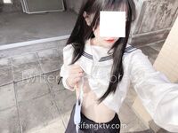 舞蹈学院学姐女神〖momo〗最新复出福利，魔鬼身材超紧小嫩逼清纯靓丽的外表下有一颗淫荡的心