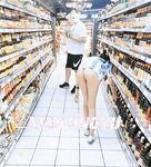 คู่รักสำส่อนคุณภาพสูง Twitter ของมนุษย์ที่มีสามีซึ่งภรรยามีชู้ชั้นนำ [Little Whale] ถ่ายทำเป็นการส่วนตัว Ziwei เปิดเผยต่อหน้าบริกรในบาร์ร้านอาหารกลางแจ้ง PUA เข้าไปในห้องน้ำของผู้ชายขณะเดินสุนัขจากด้านหลัง กระบวนการทั้งหมดอยู่ในระดับสูง - พลังงาน