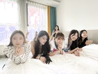 最新核弹【流欲XX工坊】模特群约拍6位极品身材年轻女模大胆私拍，有说有笑躺一排随便摸丝足美腿全裸终极美鲍4K视觉盛宴