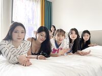 最新核弹【流欲XX工坊】模特群约拍6位极品身材年轻女模大胆私拍，有说有笑躺一排随便摸丝足美腿全裸终极美鲍4K视觉盛宴