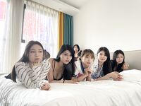 最新核弹【流欲XX工坊】模特群约拍6位极品身材年轻女模大胆私拍，有说有笑躺一排随便摸丝足美腿全裸终极美鲍4K视觉盛宴