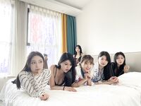 最新核弹【流欲XX工坊】模特群约拍6位极品身材年轻女模大胆私拍，有说有笑躺一排随便摸丝足美腿全裸终极美鲍4K视觉盛宴