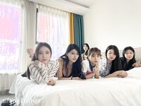 最新核弹【流欲XX工坊】模特群约拍6位极品身材年轻女模大胆私拍，有说有笑躺一排随便摸丝足美腿全裸终极美鲍4K视觉盛宴