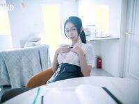 飘飘- [JVID] 飘飘保险业务员