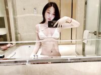 炸裂高能预警！比女人还女人美若天仙极品TS娘【橙醤小甜心TS元气美美】私拍，可盐可甜口活啪啪技术一流直男最爱