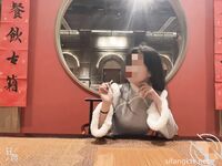 KTV에서 언니 근친상간 강간 사건 후속작이 다시 업데이트됩니다! 아름다운 다리와 생기발랄한 엉덩이를 가진 창녀 자매, 그녀의 꽉 끼는 청바지가 바닥을 쓸고 있는 것은 그녀의 남동생에게 너무 유혹적이어서 그는 바지를 벗고 그녀와 너무 많이 박아서 다시 물을 뿜습니다.