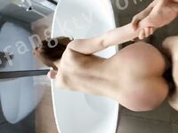 臀控必备，推特极品【seohoon】的性奴，像母狗一样服从，雪白屁股边抠穴还边滋滋冒水，各种激情肉搏爽歪歪