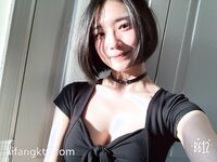 얼굴을 보여주는 것이 방법입니다! 큰 가슴과 최고 수준의 몸매를 지닌 유학생 [샤오 후이]의 개인 사진 촬영. 소품 Ziwei는 백인 남자 친구의 큰 거시기를 잡고 내려 놓을 수 없습니다.