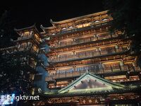 长很像阿朱的超高颜值广州TS【桃子吖】与金主女闺蜜啪啪合集