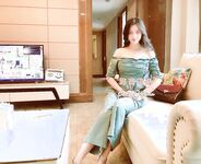 重磅佳作！人生贏家推特富豪大神【海盜船長】私拍【第三彈】，重金全包多位九頭身極品外圍女神淫亂大轟趴