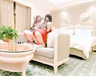 重磅佳作！人生贏家推特富豪大神【海盜船長】私拍【第三彈】，重金全包多位九頭身極品外圍女神淫亂大轟趴