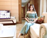 重磅佳作！人生贏家推特富豪大神【海盜船長】私拍【第三彈】，重金全包多位九頭身極品外圍女神淫亂大轟趴