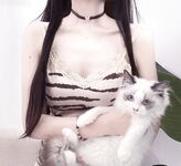 The most beautiful girl with 210,000 followers on Twitter squirts the Loli Princess [Rabbit Loves Squirting]. Subscribe to private photos, and she can be salty or sweet in various uniforms and expose props Ziwei outdoors in front of people.