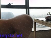 [คนดังรั่วไหล] ผู้มีชื่อเสียงทางอินเทอร์เน็ตแถวที่ 18 [เจียงเหวินซาน] มีเซ็กส์กับสปอนเซอร์ทางการเงินของเธอในโรงแรม เธอมีเพลงต้นฉบับอยู่สองสามเพลงและงานประจำวันของเธอคือการฝังเข็มในไนท์คลับ