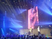 [คนดังรั่วไหล] ผู้มีชื่อเสียงทางอินเทอร์เน็ตแถวที่ 18 [เจียงเหวินซาน] มีเซ็กส์กับสปอนเซอร์ทางการเงินของเธอในโรงแรม เธอมีเพลงต้นฉบับอยู่สองสามเพลงและงานประจำวันของเธอคือการฝังเข็มในไนท์คลับ