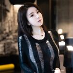 2024重磅，秀人网【雨儿酱】高价千元定制，稀缺珍藏佳品，极品大奶清晰漏点揉奶定制，毛毛多多，性感女神