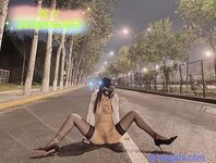 2024震撼奉獻，推特綠帽癖淫盪夫妻刷鍋狠人【控心】私拍，頂級身材長腿嬌妻戶外露出野戰約單男3P前後夾擊