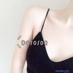 推特极其淫荡骚妻【DC10102】订阅，蜜穴粉嫩3P露出道具紫薇高潮喷水不止