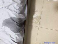 推特极其淫荡骚妻【DC10102】订阅，蜜穴粉嫩3P露出道具紫薇高潮喷水不止