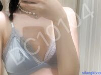 推特极其淫荡骚妻【DC10102】订阅，蜜穴粉嫩3P露出道具紫薇高潮喷水不止