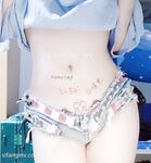 推特13萬粉蘿莉風coser可鹽可甜TS娘【小舞醬】露臉私拍，嗲聲嗲氣3P前後夾擊直男最愛