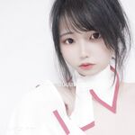 推特13萬粉蘿莉風coser可鹽可甜TS娘【小舞醬】露臉私拍，嗲聲嗲氣3P前後夾擊直男最愛