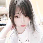 推特13萬粉蘿莉風coser可鹽可甜TS娘【小舞醬】露臉私拍，嗲聲嗲氣3P前後夾擊直男最愛