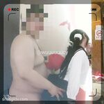 推特13萬粉蘿莉風coser可鹽可甜TS娘【小舞醬】露臉私拍，嗲聲嗲氣3P前後夾擊直男最愛