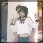 推特13萬粉蘿莉風coser可鹽可甜TS娘【小舞醬】露臉私拍，嗲聲嗲氣3P前後夾擊直男最愛