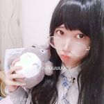 推特13萬粉蘿莉風coser可鹽可甜TS娘【小舞醬】露臉私拍，嗲聲嗲氣3P前後夾擊直男最愛