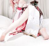Twitter Lolita [Yinglili] เทพธิดาแห่งความงามที่ดีที่สุดดูภายนอกค่อนข้างเงียบสงบ แต่เธอก็มีความเจ้าชู้เป็นการส่วนตัว และส่วนที่เป็นสีชมพูของเธอก็ล้อเล่นกับพร็อพไมร์เทิลสีม่วง