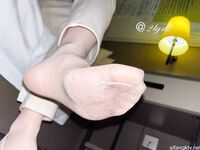 极品丝袜淫妻博主『2Tgdt』面交丝袜