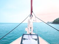 รูปถ่ายของนางแบบสีแดง Xiweisha Motegi Kiko ที่ถ่ายระหว่างเดินทางไปภูเก็ตเผยรูปถ่ายของเธอ (5)