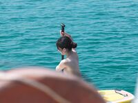 รูปถ่ายของนางแบบสีแดง Xiweisha Motegi Kiko ขณะเดินทางในภูเก็ตเปิดเผยรูปถ่ายของเธอ (7)