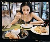 โมเตกิ กิโกะ นางแบบสีแดง Xiweisha ทริปภูเก็ต เผยภาพเบื้องหลัง (1)