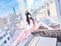 推特上海高颜值S级名媛【可乐姐姐】福利私拍，剃完毛道具紫薇玩的不亦乐乎与富二代交合淫叫不停