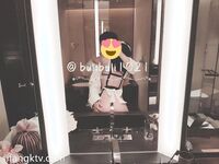 推特上海高颜值S级名媛【可乐姐姐】福利私拍，剃完毛道具紫薇玩的不亦乐乎与富二代交合淫叫不停