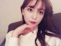 韩国99年高颜值清纯美女【李始宇Siwoo Lee】很有前女友的感觉，露脸大尺度不雅私拍，原味内裤化妆品紫薇粘了好多白浆