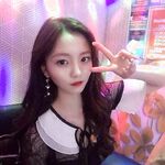 韩国99年高颜值清纯美女【李始宇Siwoo Lee】很有前女友的感觉，露脸大尺度不雅私拍，原味内裤化妆品紫薇粘了好多白浆