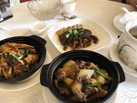 트위터의 유럽 및 미국 거대 수탉 마스터 [BBB 삼촌]과 비교할 때 수탉은 소녀의 팔뚝만큼 두껍고 수탉에 유명한 시계를 착용 한 소녀는 오쟁이 진 남편 노예와 함께 움찔합니다.