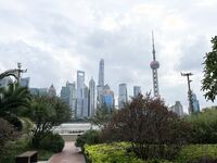 트위터의 유럽 및 미국 거대 수탉 마스터 [BBB 삼촌]과 비교할 때 수탉은 소녀의 팔뚝만큼 두껍고 수탉에 유명한 시계를 착용 한 소녀는 오쟁이 진 남편 노예와 함께 움찔합니다.