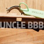 트위터의 유럽 및 미국 거대 수탉 마스터 [BBB 삼촌]과 비교할 때 수탉은 소녀의 팔뚝만큼 두껍고 수탉에 유명한 시계를 착용 한 소녀는 오쟁이 진 남편 노예와 함께 움찔합니다.