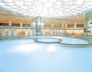 트위터의 유럽 및 미국 거대 수탉 마스터 [BBB 삼촌]과 비교할 때 수탉은 소녀의 팔뚝만큼 두껍고 수탉에 유명한 시계를 착용 한 소녀는 오쟁이 진 남편 노예와 함께 움찔합니다.