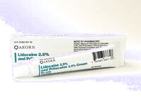 트위터의 유럽 및 미국 거대 수탉 마스터 [BBB 삼촌]과 비교할 때 수탉은 소녀의 팔뚝만큼 두껍고 수탉에 유명한 시계를 착용 한 소녀는 오쟁이 진 남편 노예와 함께 움찔합니다.