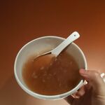 트위터의 유럽 및 미국 거대 수탉 마스터 [BBB 삼촌]과 비교할 때 수탉은 소녀의 팔뚝만큼 두껍고 수탉에 유명한 시계를 착용 한 소녀는 오쟁이 진 남편 노예와 함께 움찔합니다.