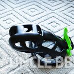 트위터의 유럽 및 미국 거대 수탉 마스터 [BBB 삼촌]과 비교할 때 수탉은 소녀의 팔뚝만큼 두껍고 수탉에 유명한 시계를 착용 한 소녀는 오쟁이 진 남편 노예와 함께 움찔합니다.