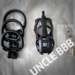 트위터의 유럽 및 미국 거대 수탉 마스터 [BBB 삼촌]과 비교할 때 수탉은 소녀의 팔뚝만큼 두껍고 수탉에 유명한 시계를 착용 한 소녀는 오쟁이 진 남편 노예와 함께 움찔합니다.